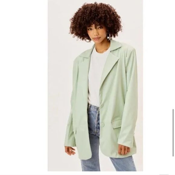 For Love and Lemons: Talia Boyfriend Blazer in Green - Picture 2 of 6